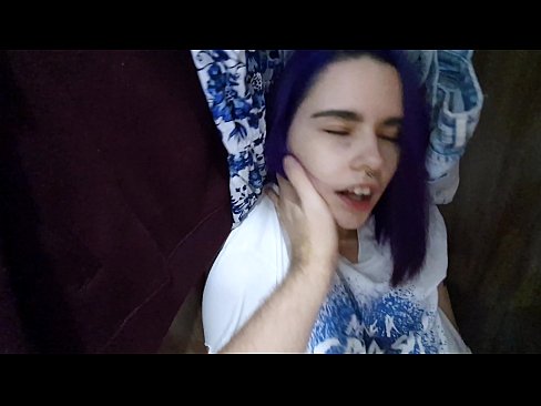 ❤️ Aimsíodh mo SIS sa closet agus chabhraigh sí cum Físeán gnéis ag porn % ga.xxxtophd.ru% ☑